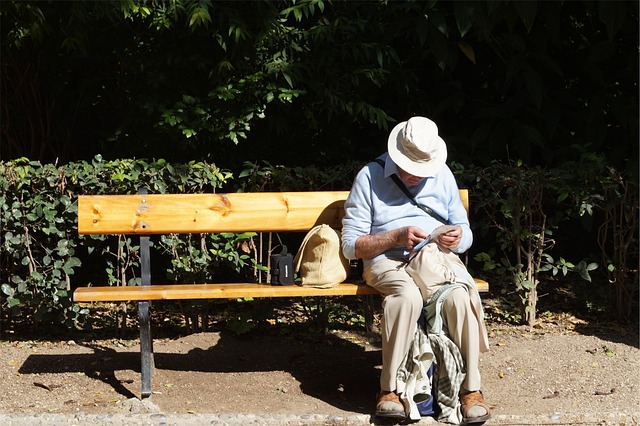 היבטים חברתיים ורגשיים של החיים בבתי אבות לקשישים